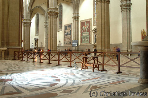 Das Längsschiff des Duomo
